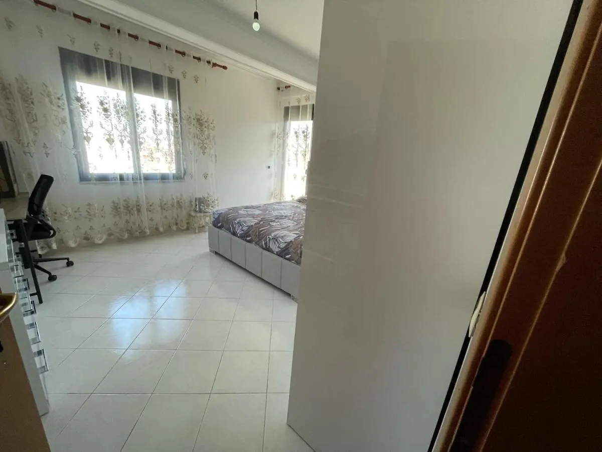 Tije'S Beach Apartment Durres