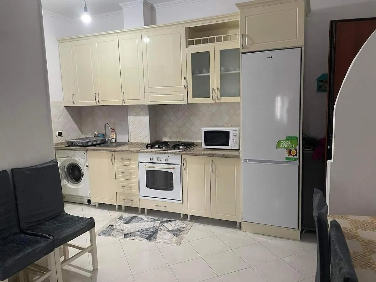 Tije'S Beach Apartment Durres